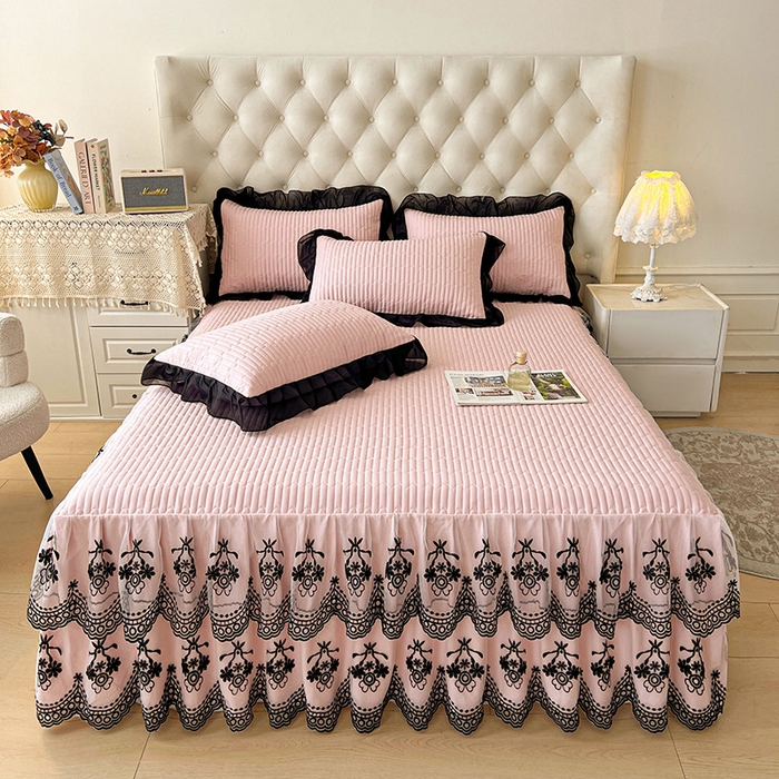 91家纺网 家纺一手货源 找家纺 鼎丰家纺 2025新款皱皱纱双层花边夹棉床裙单床裙床裙单品-梦想系列 梦想-樱花粉