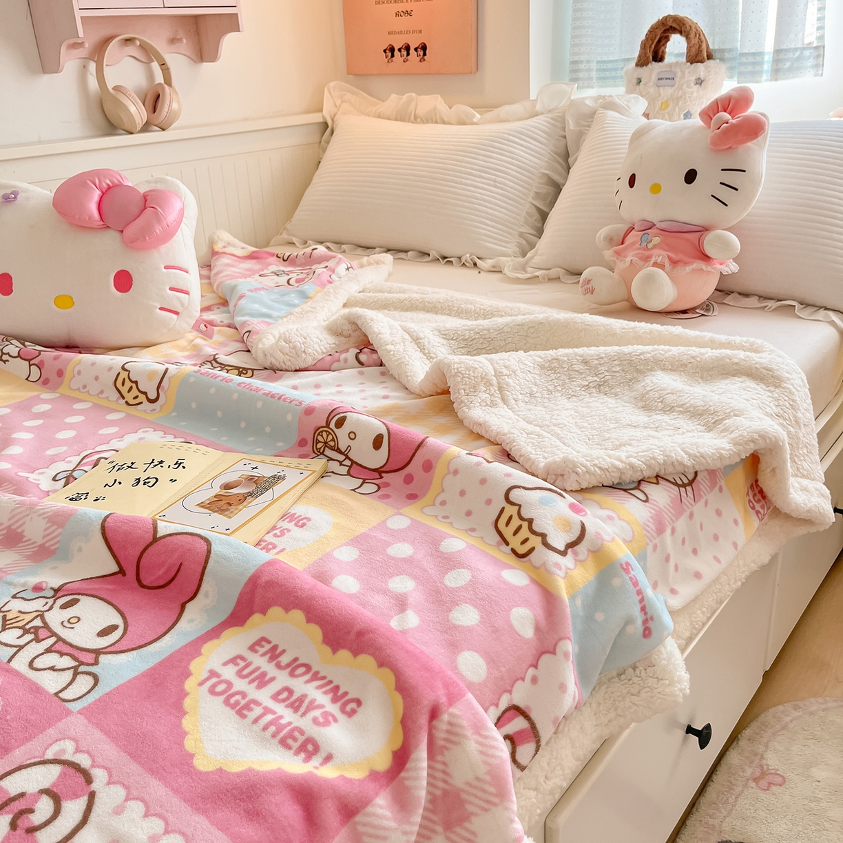 91家纺网 家纺一手货源 找家纺 桃子家居 2025新款A类三丽鸥正版授权少女可爱卡通加厚牛奶绒羊羔绒毛毯多功能四季毛毯 绒毛毯-MT三丽鸥糖果甜心