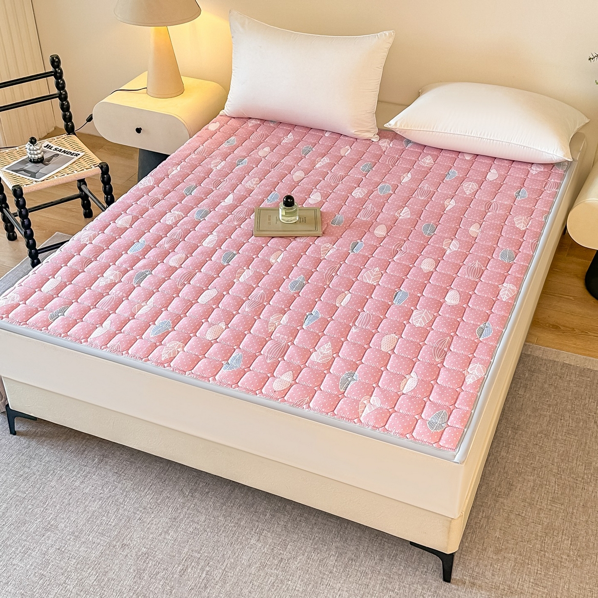 91家纺网 家纺一手货源 找家纺 手艺人家纺 2025新款新格子水洗棉夹棉炕盖垫子床垫床褥子 DH72