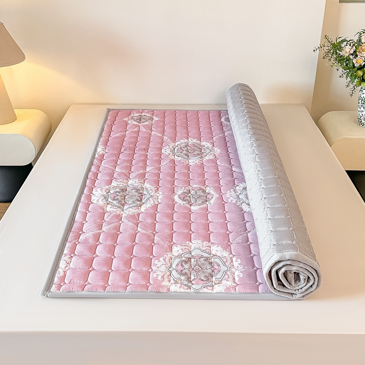 91家纺网 家纺一手货源 找家纺 手艺人家纺 2025新款新格子水洗棉夹棉炕盖垫子床垫床褥子 DH73