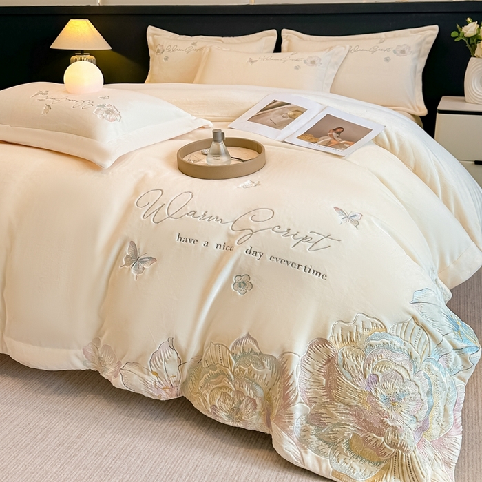 锦铭源家纺 2025新款75D全消光超柔樱花绒绣花四件套牛奶绒四件套【有买家秀】 花颜-奶白