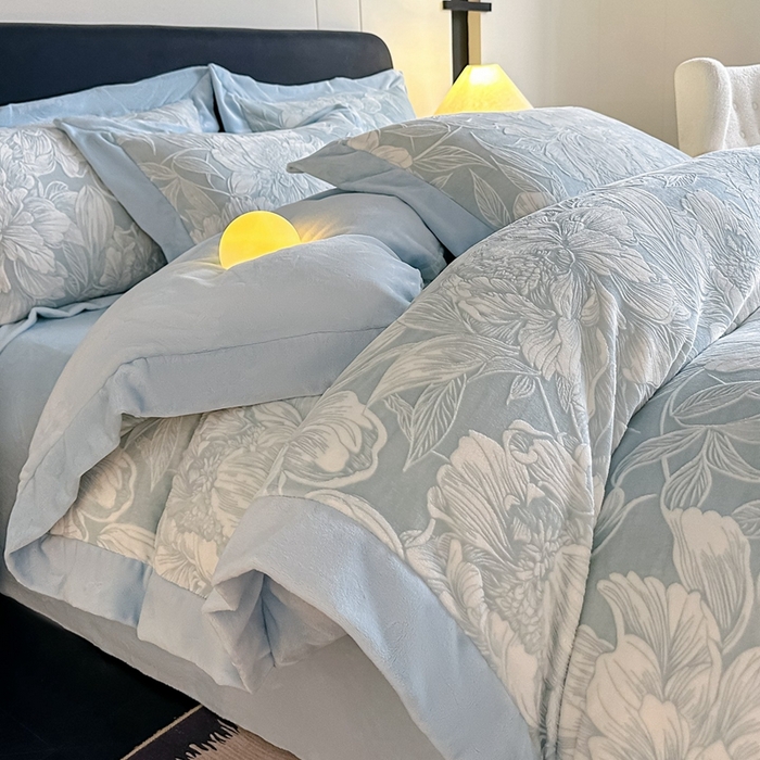 91家纺网 家纺一手货源 找家纺 锦铭源家纺 2025新款烂花75D全消光超柔樱花绒牛奶绒四件套拼角四件套【有买家秀】 繁花织梦-蓝