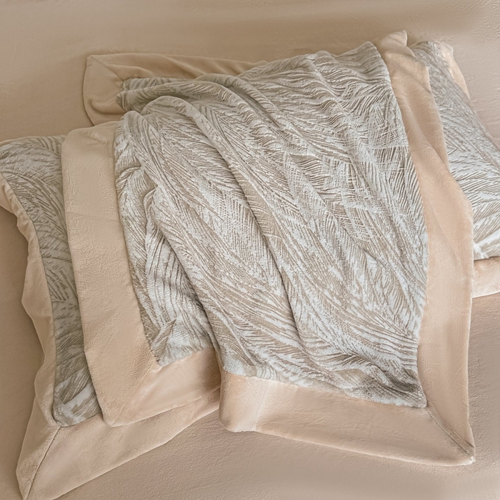 91家纺网 家纺一手货源 找家纺 锦铭源家纺 2025新款烂花75D全消光超柔樱花绒牛奶绒四件套拼角四件套【有买家秀】 芦影摇波-咖