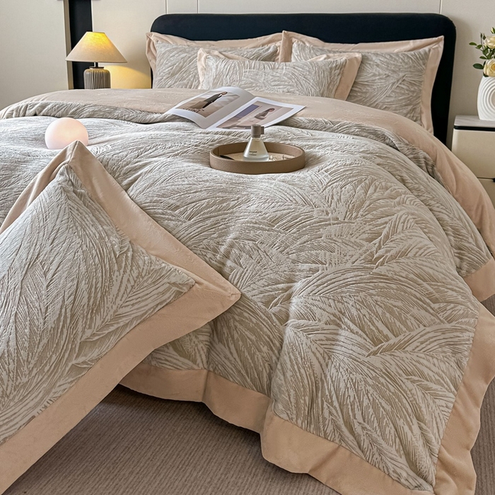 锦铭源家纺 2025新款烂花75D全消光超柔樱花绒牛奶绒四件套拼角四件套【有买家秀】 芦影摇波-咖