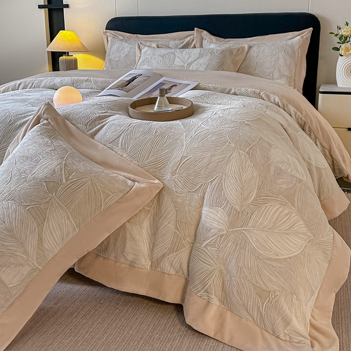 锦铭源家纺 2025新款烂花75D全消光超柔樱花绒牛奶绒四件套拼角四件套【有买家秀】 叶影摇风-灰咖