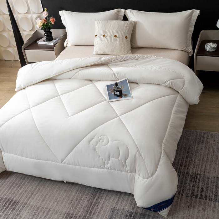 91家纺网 家纺一手货源 找家纺 （总）心梦泽家纺 2025新款简约60全棉纯棉羊毛被春秋被冬被被子被芯