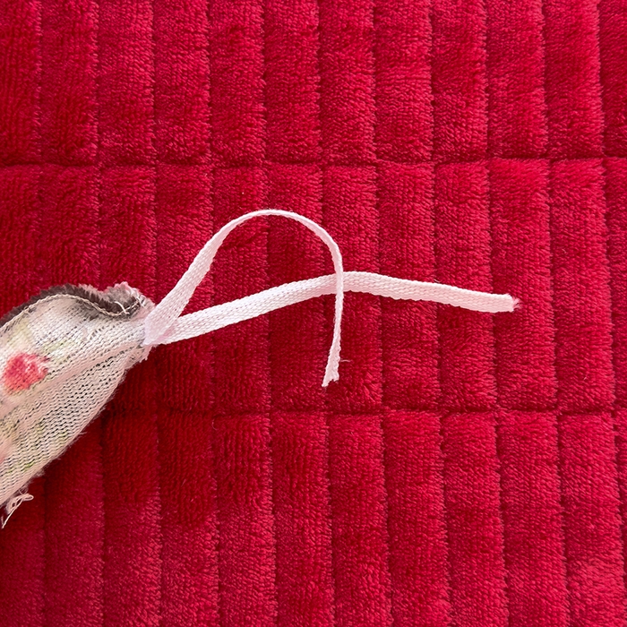 91家纺网 家纺一手货源 找家纺 赫梵茜 2025新款亲肤舒适爆款•牛奶绒花边床盖款四件套 花妖