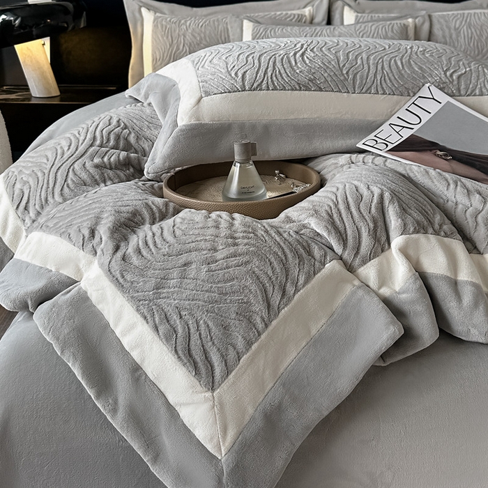 91家纺网 家纺一手货源 找家纺 锦铭源家纺 2025新款雪貂绒烂花75D全消光超柔樱花绒双拼角四件套牛奶绒四件套【有买家秀】 轻奢-雅灰