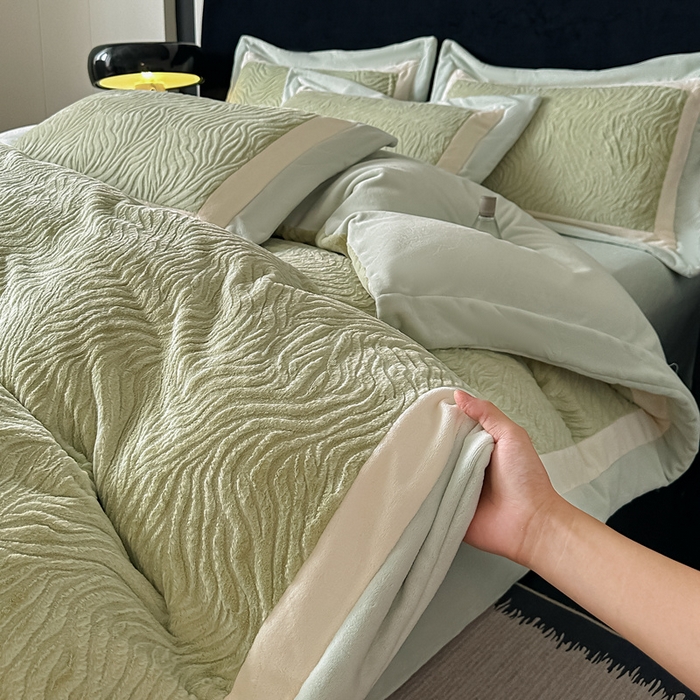 91家纺网 家纺一手货源 找家纺 锦铭源家纺 2025新款雪貂绒烂花75D全消光超柔樱花绒双拼角四件套牛奶绒四件套【有买家秀】 轻奢-浅绿