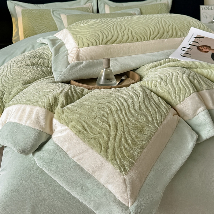 91家纺网 家纺一手货源 找家纺 锦铭源家纺 2025新款雪貂绒烂花75D全消光超柔樱花绒双拼角四件套牛奶绒四件套【有买家秀】 轻奢-浅绿