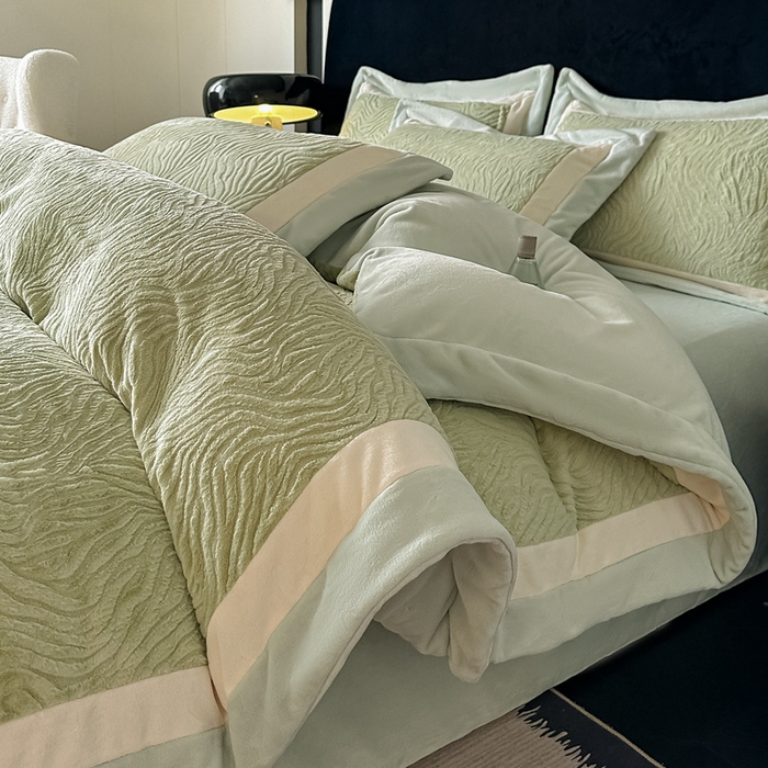 91家纺网 家纺一手货源 找家纺 锦铭源家纺 2025新款雪貂绒烂花75D全消光超柔樱花绒双拼角四件套牛奶绒四件套【有买家秀】 轻奢-浅绿