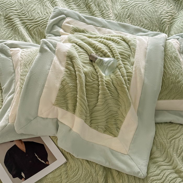 91家纺网 家纺一手货源 找家纺 锦铭源家纺 2025新款雪貂绒烂花75D全消光超柔樱花绒双拼角四件套牛奶绒四件套【有买家秀】 轻奢-浅绿