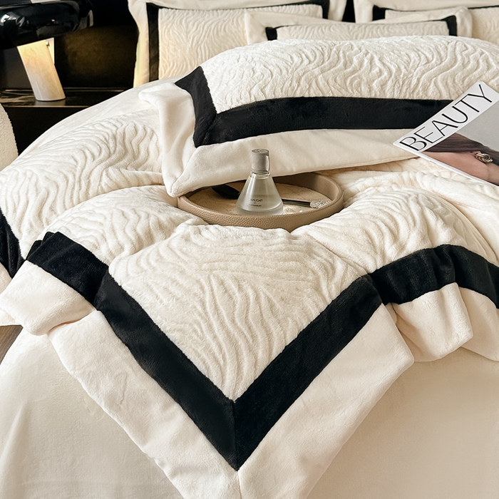 91家纺网 家纺一手货源 找家纺 锦铭源家纺 2025新款雪貂绒烂花75D全消光超柔樱花绒双拼角四件套牛奶绒四件套【有买家秀】 轻奢-奶白