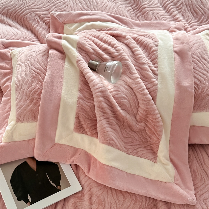 91家纺网 家纺一手货源 找家纺 锦铭源家纺 2025新款雪貂绒烂花75D全消光超柔樱花绒双拼角四件套牛奶绒四件套【有买家秀】 轻奢-粉