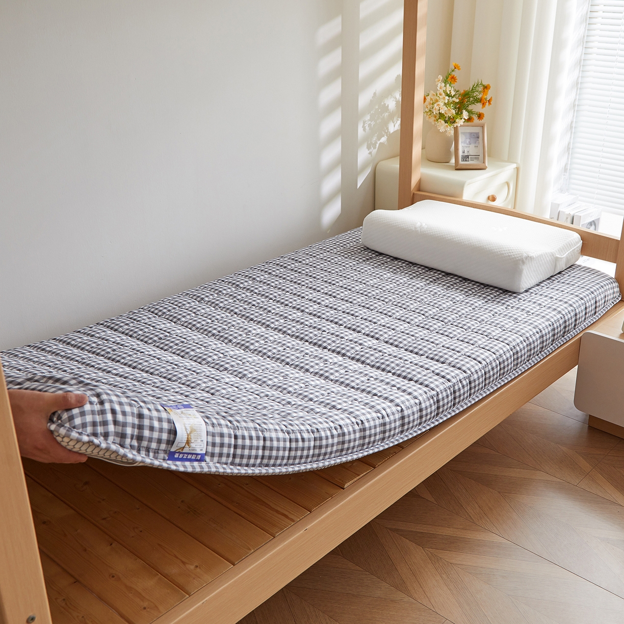 91家纺网 家纺一手货源 找家纺 （总）缦吉 2025新款密格新疆棉花抗压棉学生款床垫