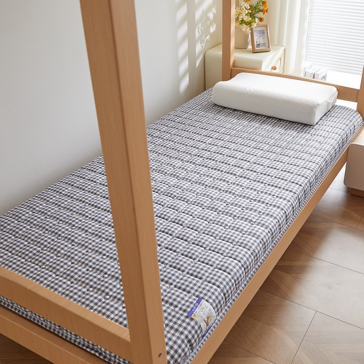 91家纺网 家纺一手货源 找家纺 （总）缦吉 2025新款密格新疆棉花抗压棉学生款床垫