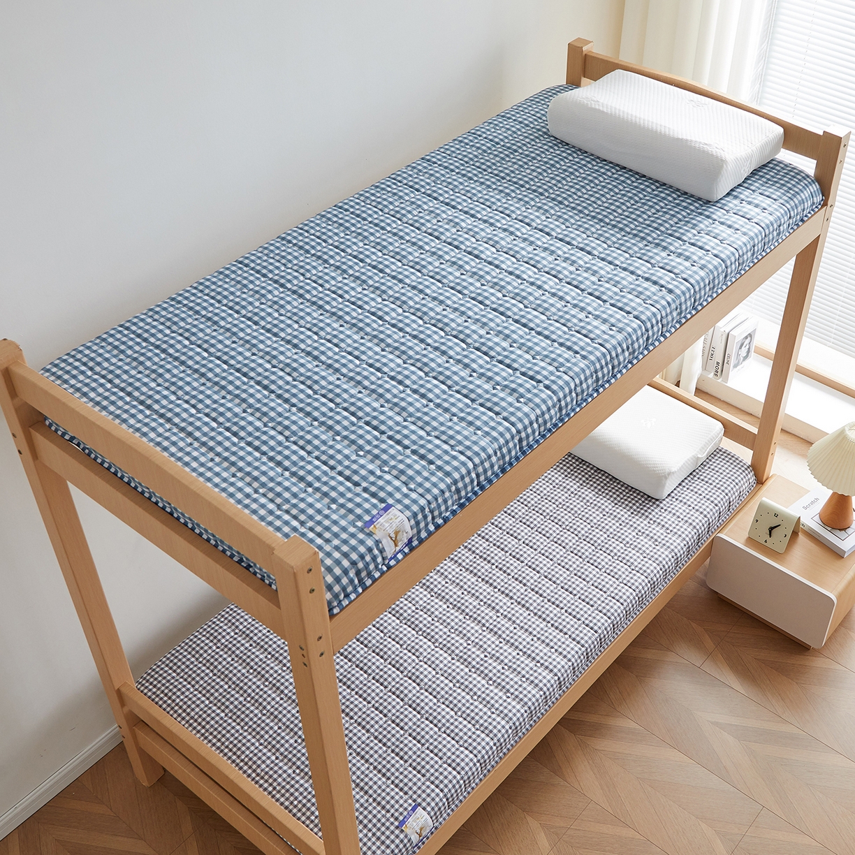 91家纺网 家纺一手货源 找家纺 （总）缦吉 2025新款密格新疆棉花抗压棉学生款床垫