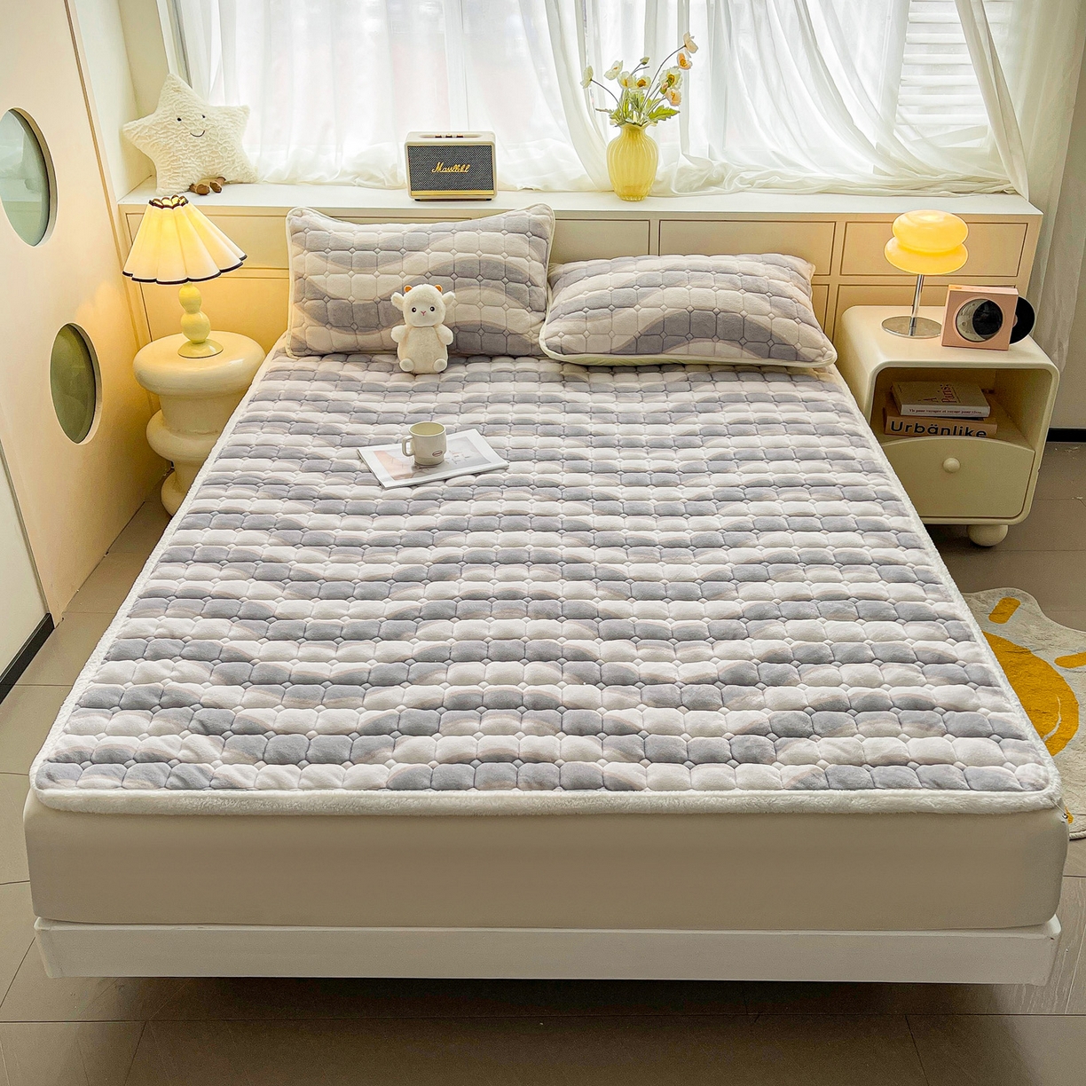 91家纺网 家纺一手货源 找家纺 眠势力 2025新款牛奶绒床垫加绒床褥子秋冬保暖珊瑚绒夹棉床护垫 乘风破浪