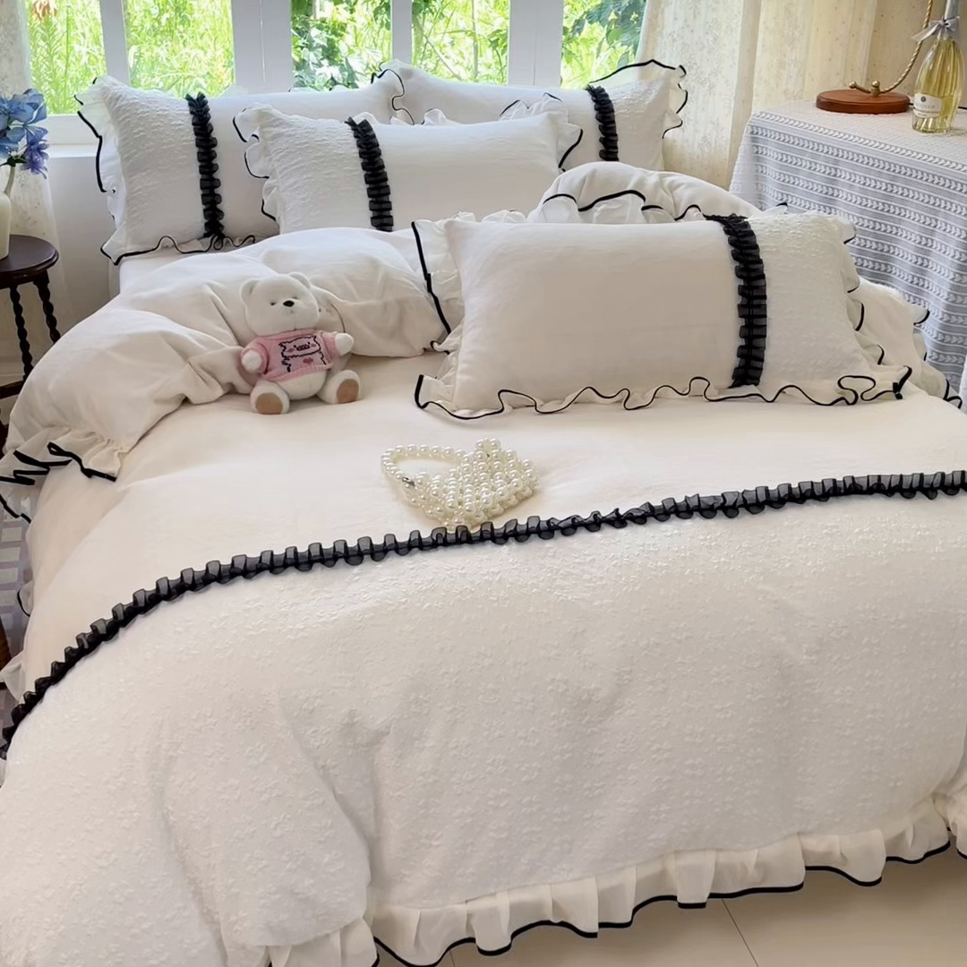 91家纺网 家纺一手货源 找家纺 （总）艺玲家纺 2025新款牛奶绒韩版蕾丝四件套-花香梦境绒