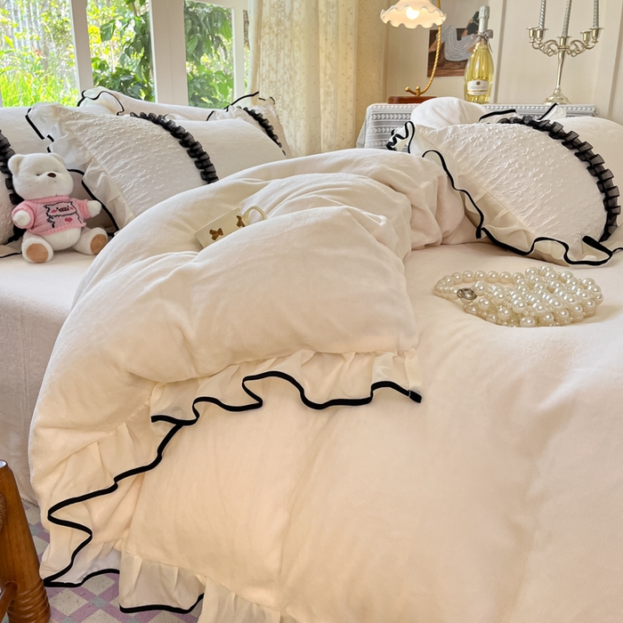 91家纺网 家纺一手货源 找家纺 （总）艺玲家纺 2025新款牛奶绒韩版蕾丝四件套-花香梦境绒