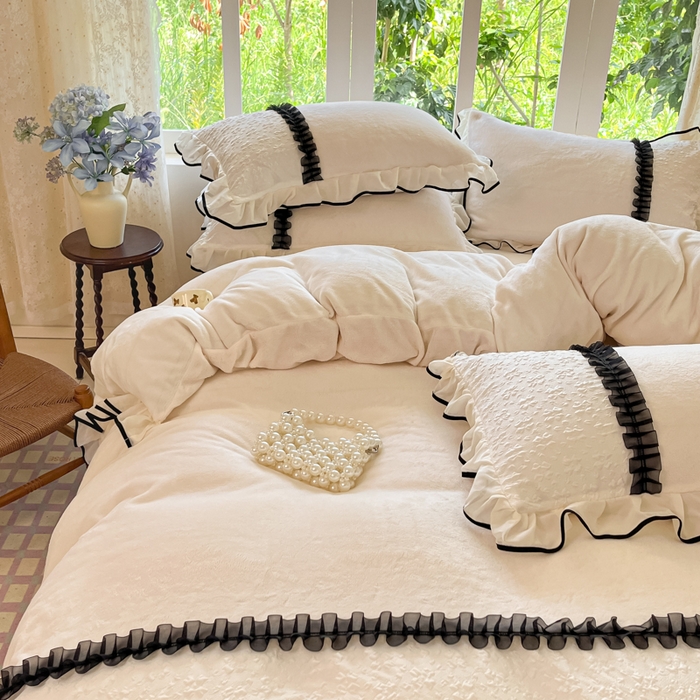 91家纺网 家纺一手货源 找家纺 （总）艺玲家纺 2025新款牛奶绒韩版蕾丝四件套-花香梦境绒