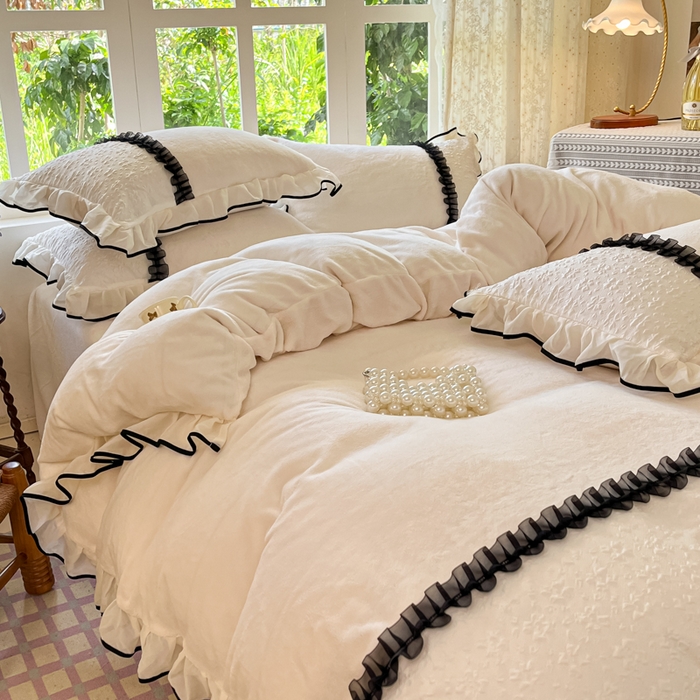 91家纺网 家纺一手货源 找家纺 （总）艺玲家纺 2025新款牛奶绒韩版蕾丝四件套-花香梦境绒