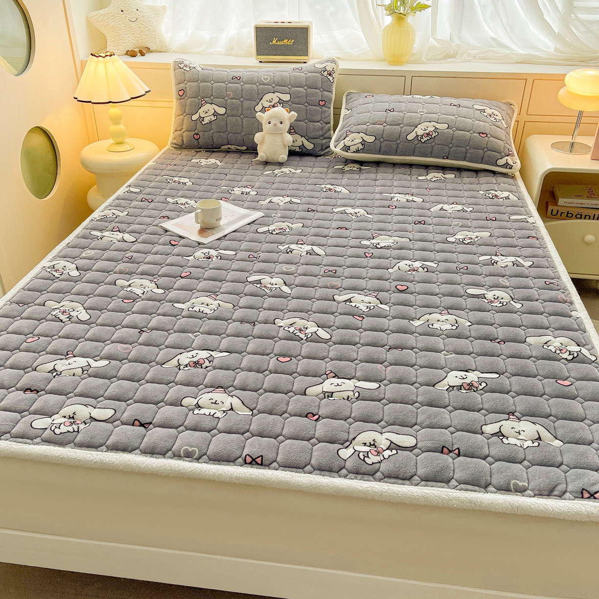 91家纺网 家纺一手货源 找家纺 眠势力 2025新款牛奶绒床垫加绒床褥子秋冬保暖珊瑚绒夹棉床护垫 大耳朵