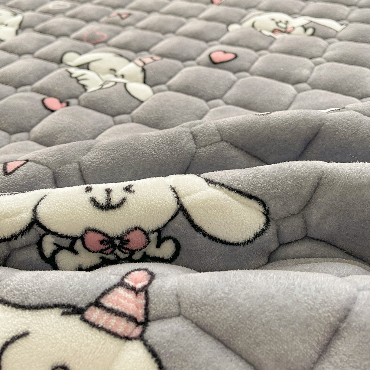 91家纺网 家纺一手货源 找家纺 眠势力 2025新款牛奶绒床垫加绒床褥子秋冬保暖珊瑚绒夹棉床护垫 大耳朵