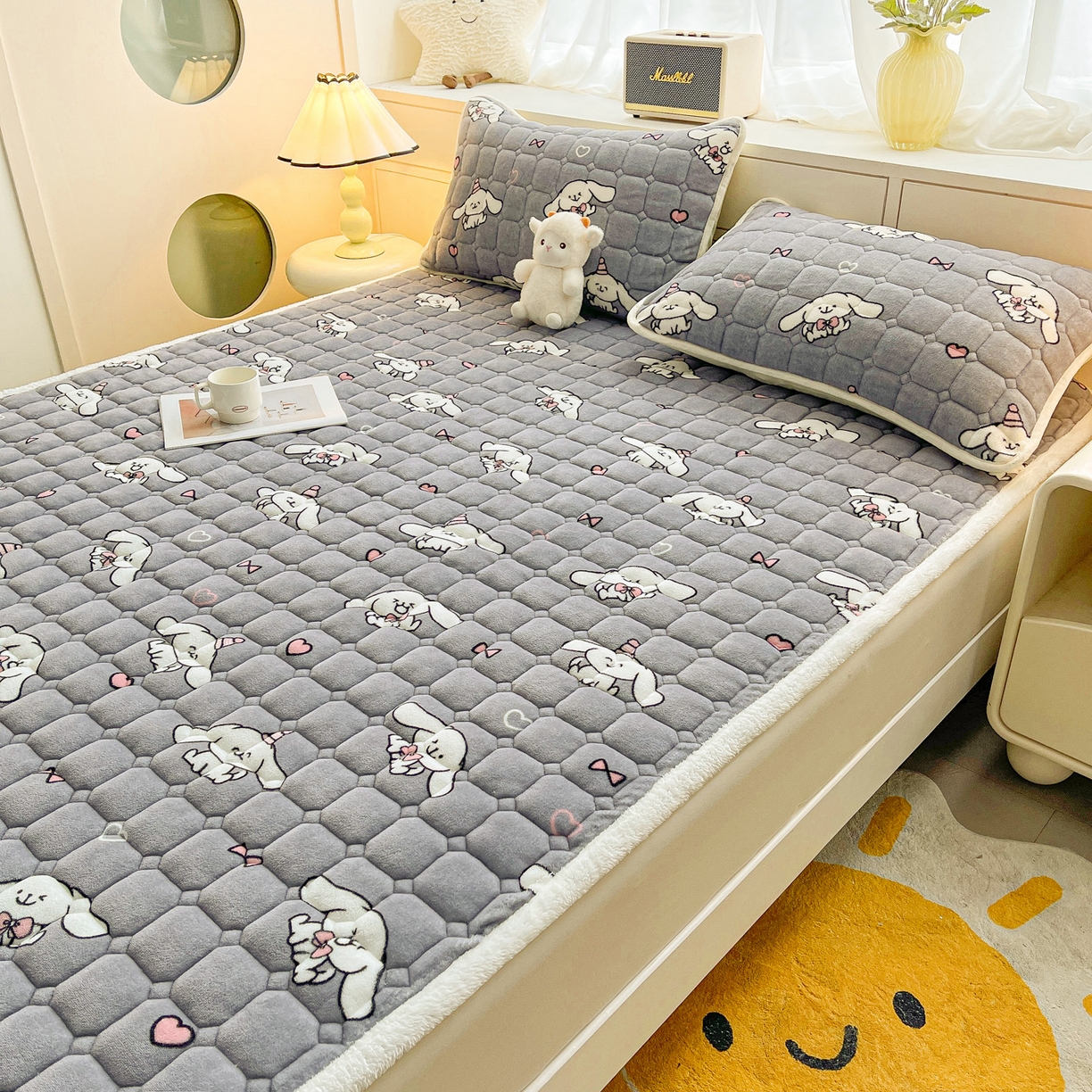 91家纺网 家纺一手货源 找家纺 眠势力 2025新款牛奶绒床垫加绒床褥子秋冬保暖珊瑚绒夹棉床护垫 大耳朵