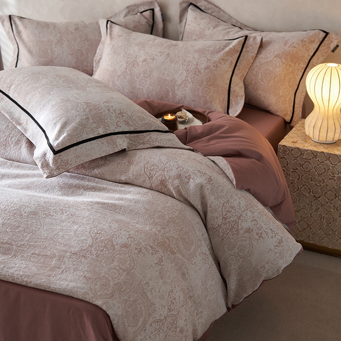 91家纺网 家纺一手货源 找家纺 （总）宜代光年 2025新款水洗三层纱色织大提花四件套（织带枕套）