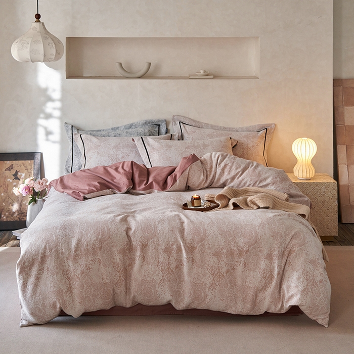 91家纺网 家纺一手货源 找家纺 宜代光年 2025新款水洗三层纱色织大提花四件套（织带枕套） 神秘塔罗 浅咖