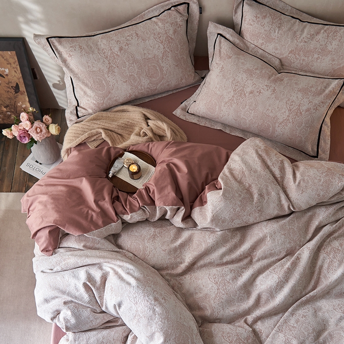 91家纺网 家纺一手货源 找家纺 宜代光年 2025新款水洗三层纱色织大提花四件套（织带枕套） 神秘塔罗 浅咖