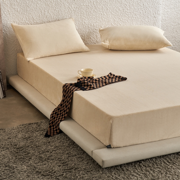 91家纺网 家纺一手货源 找家纺 千朵森 2025新款全消光牛奶绒床笠单床笠单品床笠单件床笠-芙妮 芙妮-奶芋黄