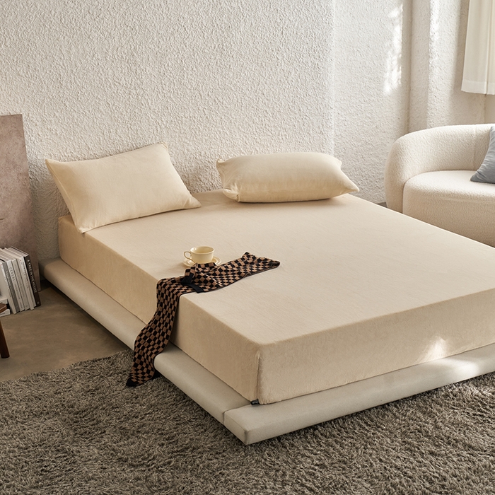 91家纺网 家纺一手货源 找家纺 千朵森 2025新款全消光牛奶绒床笠单床笠单品床笠单件床笠-芙妮 芙妮-奶芋黄