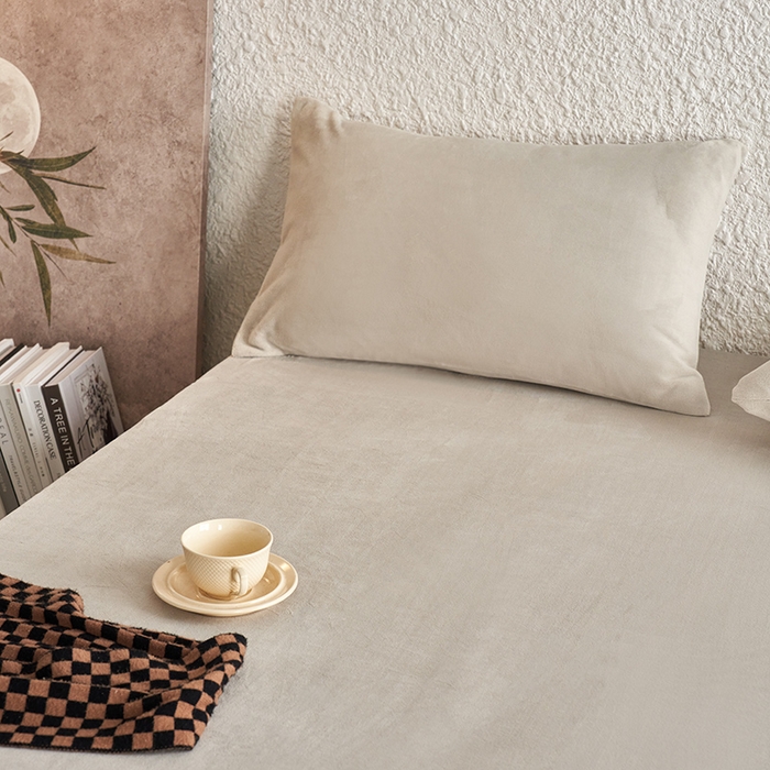 91家纺网 家纺一手货源 找家纺 千朵森 2025新款全消光牛奶绒床笠单床笠单品床笠单件床笠-芙妮 芙妮-苏木浅灰