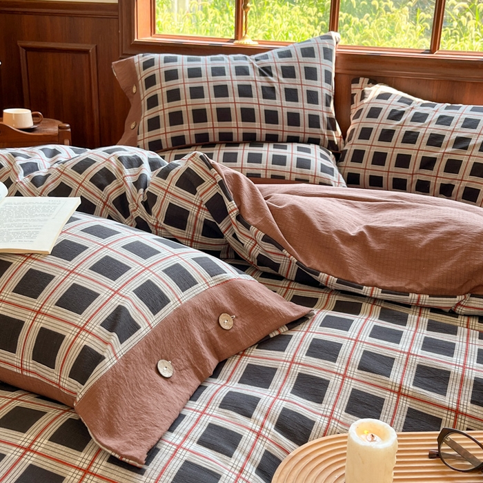 91家纺网 家纺一手货源 找家纺 爱彼家纺 2025新款亲肤舒适原麻亚麻水洗棉四件套-纽扣款 素简格