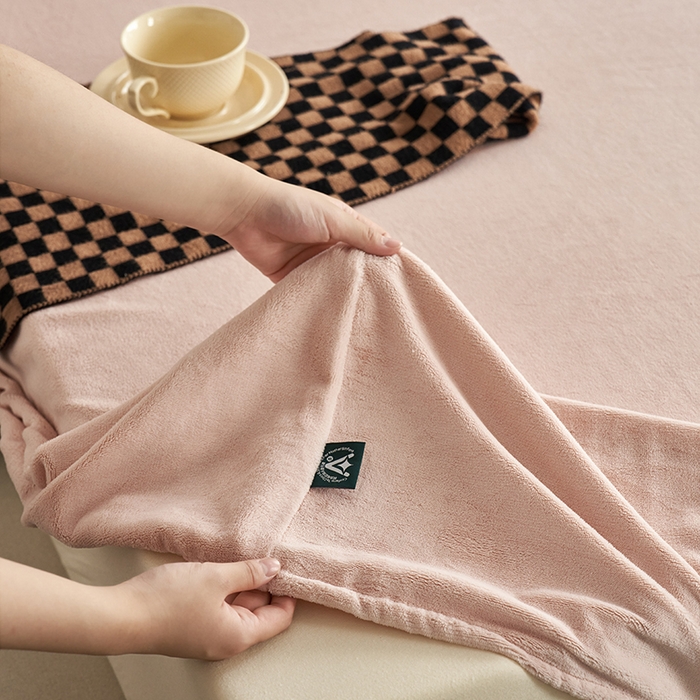 91家纺网 家纺一手货源 找家纺 千朵森 2025新款全消光牛奶绒床笠单床笠单品床笠单件床笠-芙妮 芙妮-香草粉