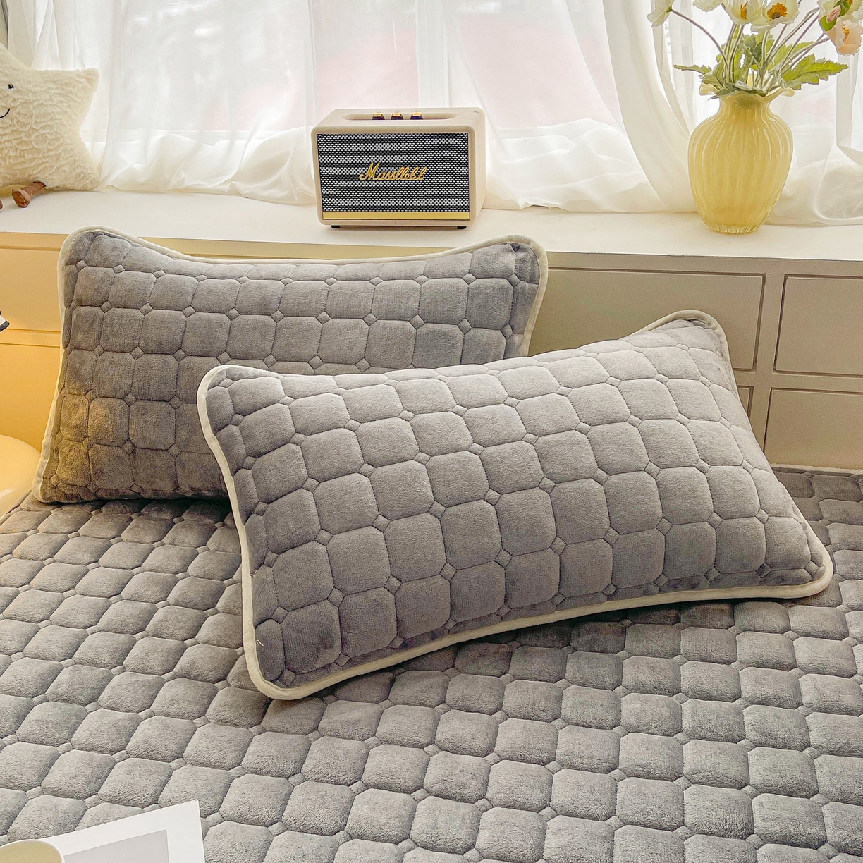 91家纺网 家纺一手货源 找家纺 眠势力 2025新款牛奶绒床垫加绒床褥子秋冬保暖珊瑚绒夹棉床护垫 高冷灰