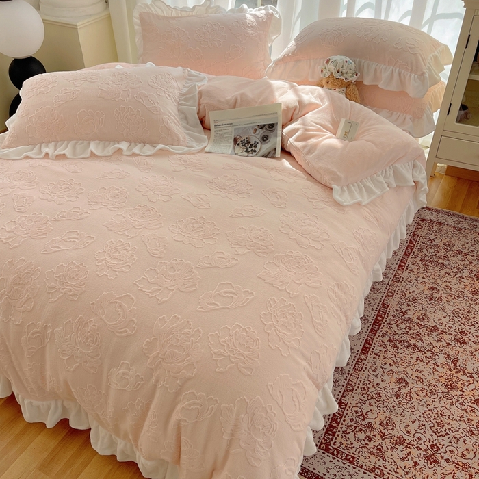 91家纺网 家纺一手货源 找家纺 （总）六巷胡同 2025新款韩版知画牡丹A类牛奶绒花边款四件套