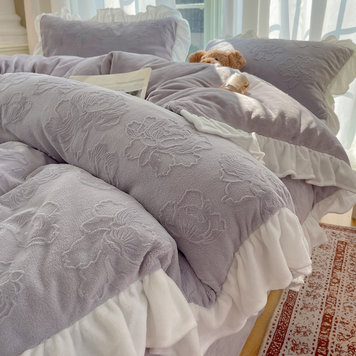 91家纺网 家纺一手货源 找家纺 （总）六巷胡同 2025新款韩版知画牡丹A类牛奶绒花边款四件套