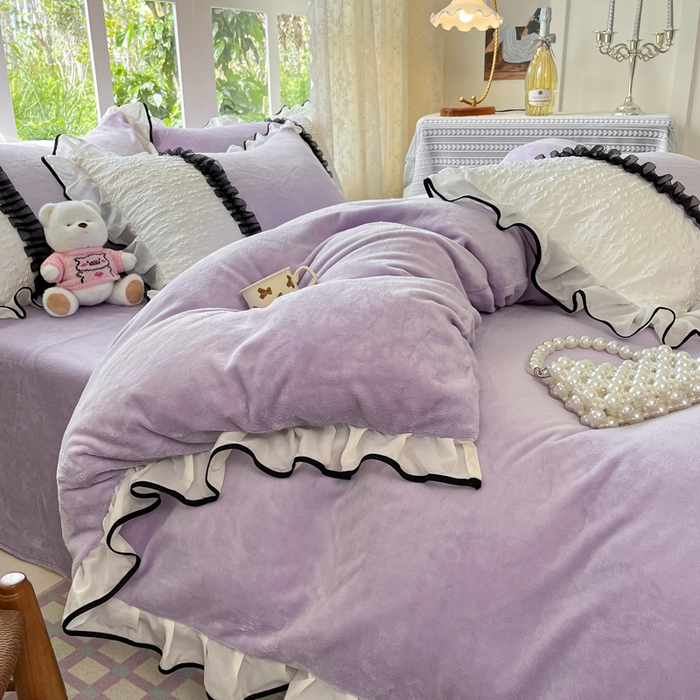 91家纺网 家纺一手货源 找家纺 艺玲家纺 2025新款牛奶绒韩版蕾丝四件套-花香梦境绒 花香梦境绒-浅紫