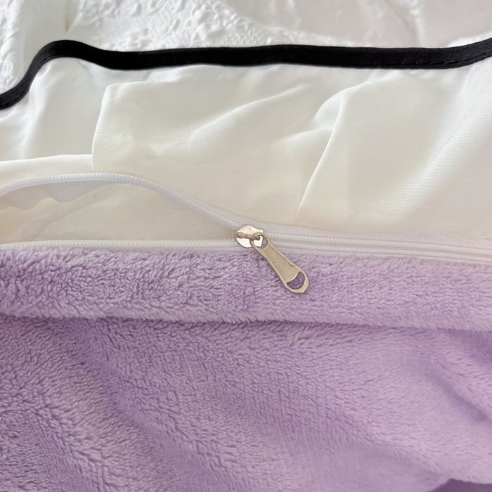 91家纺网 家纺一手货源 找家纺 艺玲家纺 2025新款牛奶绒韩版蕾丝四件套-花香梦境绒 花香梦境绒-浅紫