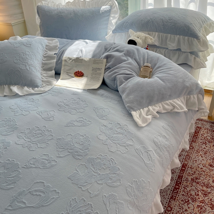 91家纺网 家纺一手货源 找家纺 六巷胡同 2025新款韩版知画牡丹A类牛奶绒花边款四件套 知画牡丹-蓝