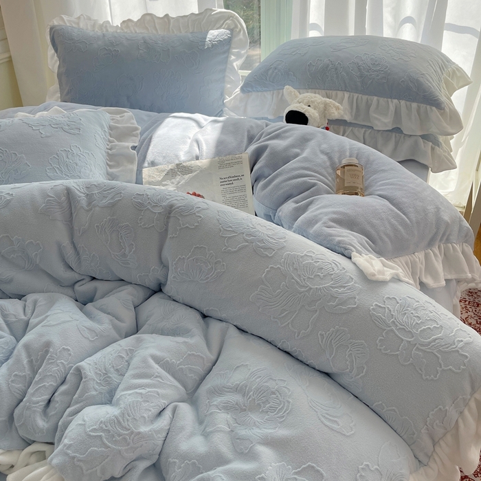 91家纺网 家纺一手货源 找家纺 六巷胡同 2025新款韩版知画牡丹A类牛奶绒花边款四件套 知画牡丹-蓝