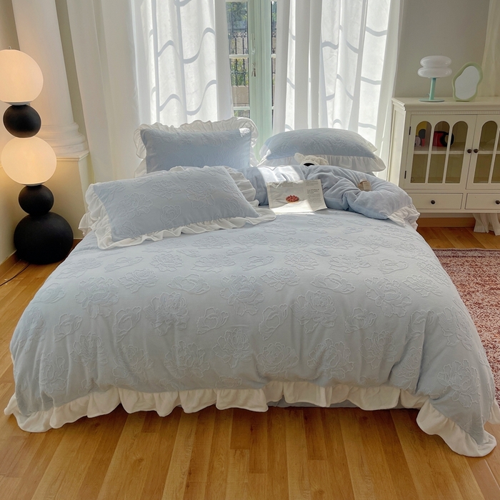 91家纺网 家纺一手货源 找家纺 六巷胡同 2025新款韩版知画牡丹A类牛奶绒花边款四件套 知画牡丹-蓝