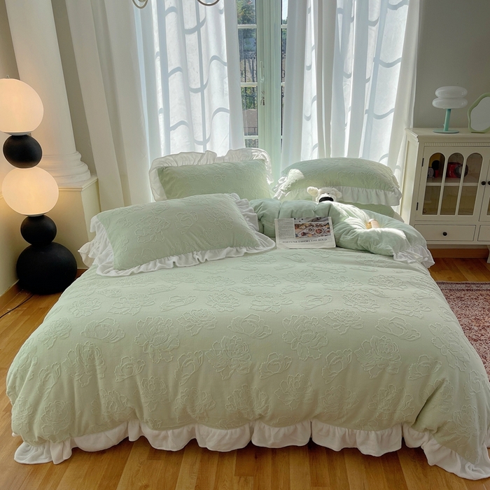 91家纺网 家纺一手货源 找家纺 六巷胡同 2025新款韩版知画牡丹A类牛奶绒花边款四件套 知画牡丹-绿