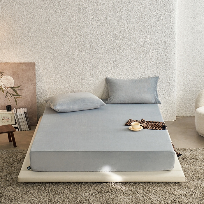 91家纺网 家纺一手货源 找家纺 千朵森 2025新款全消光牛奶绒床笠单床笠单品床笠单件床笠-芙妮 芙妮-印月灰