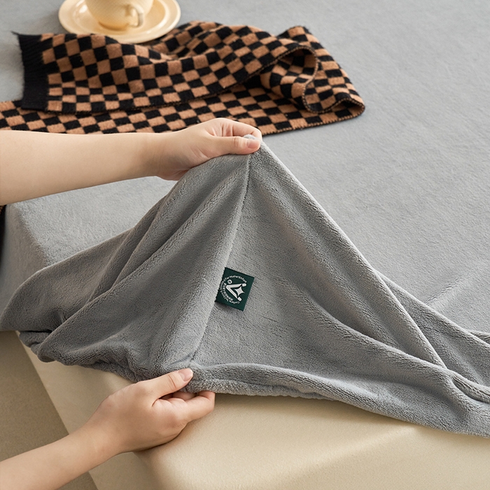 91家纺网 家纺一手货源 找家纺 千朵森 2025新款全消光牛奶绒床笠单床笠单品床笠单件床笠-芙妮 芙妮-印月灰