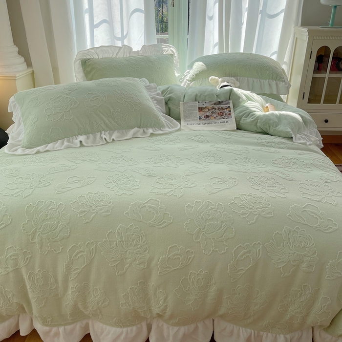 91家纺网 家纺一手货源 找家纺 六巷胡同 2025新款韩版知画牡丹A类牛奶绒花边款四件套 知画牡丹-绿