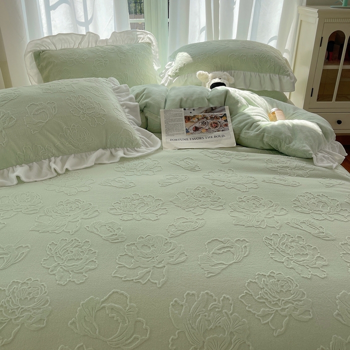 91家纺网 家纺一手货源 找家纺 六巷胡同 2025新款韩版知画牡丹A类牛奶绒花边款四件套 知画牡丹-绿